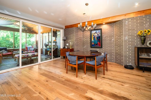 2216 Southwood Road, Jackson, MS 39211