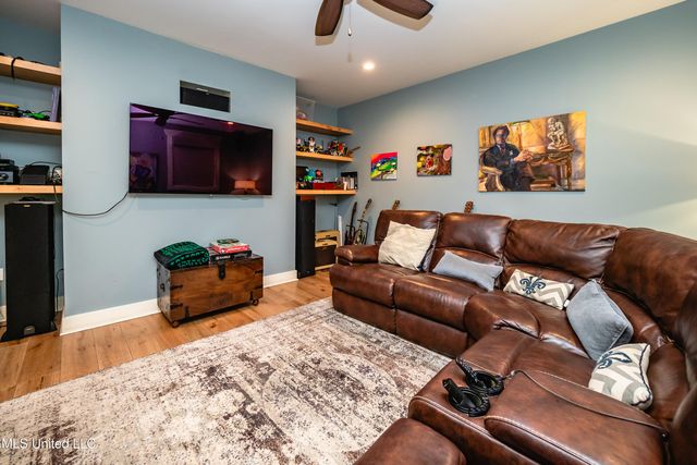 2216 Southwood Road, Jackson, MS 39211