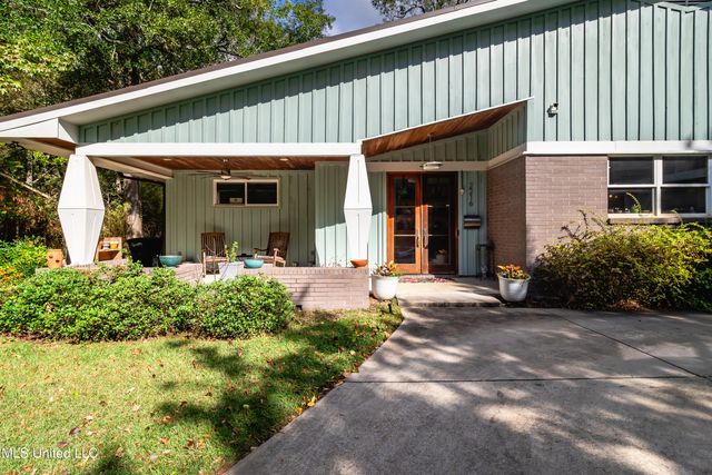 2216 Southwood Road, Jackson, MS 39211