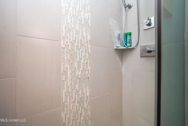 2216 Southwood Road, Jackson, MS 39211