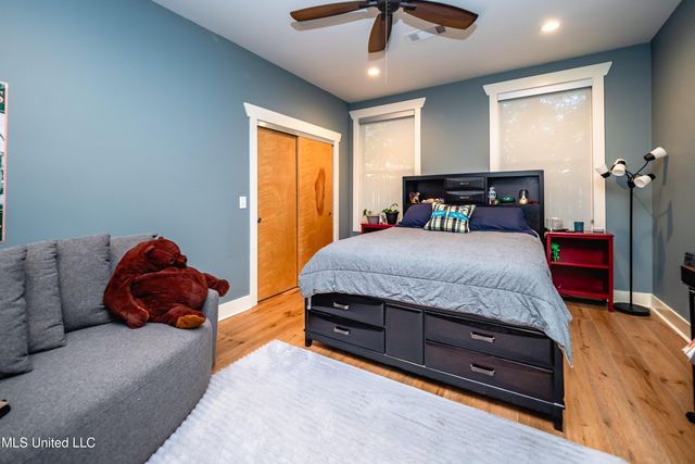 2216 Southwood Road, Jackson, MS 39211