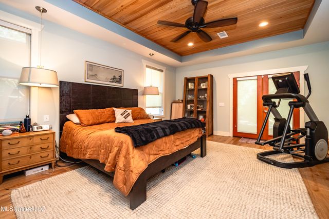 2216 Southwood Road, Jackson, MS 39211