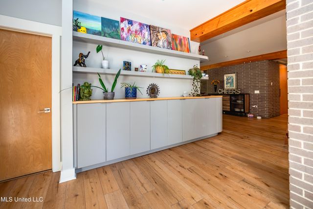 2216 Southwood Road, Jackson, MS 39211