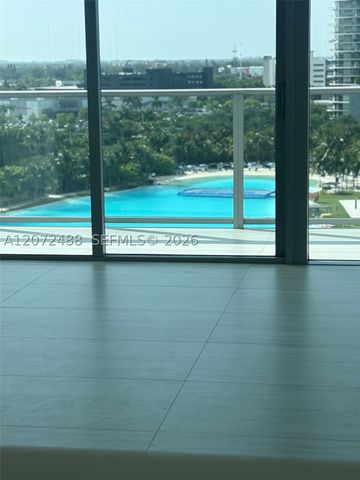 2411 LAGUNA CIRCLE 809, North Miami, FL 33181