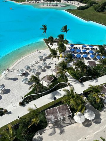 2411 LAGUNA CIRCLE 809, North Miami, FL 33181