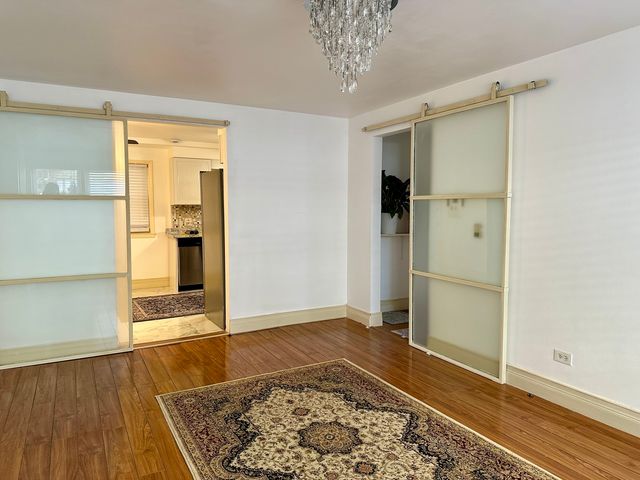 8518 W Rascher Avenue 2, Chicago, IL 60656