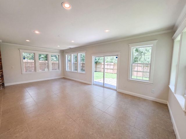 829 W 2nd North Street, Summerville, SC 29483