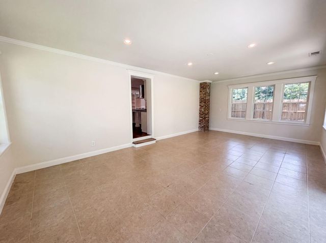829 W 2nd North Street, Summerville, SC 29483