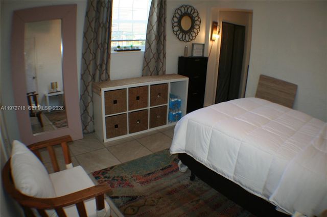 6532 Mayo St, Hollywood, FL 33023