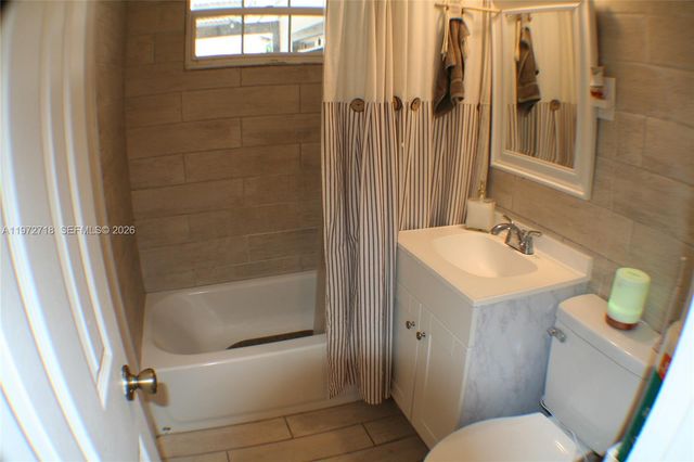 6532 Mayo St, Hollywood, FL 33023