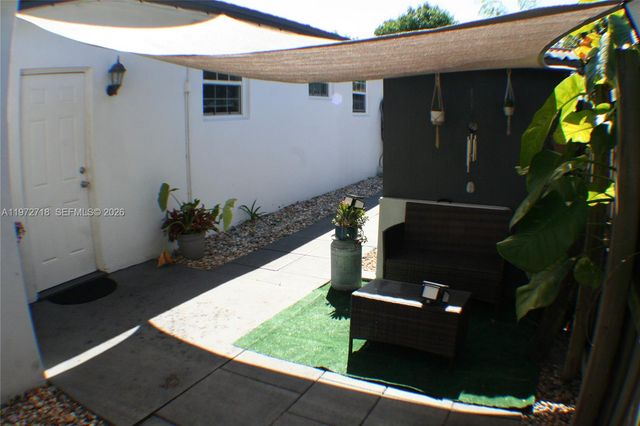 6532 Mayo St, Hollywood, FL 33023