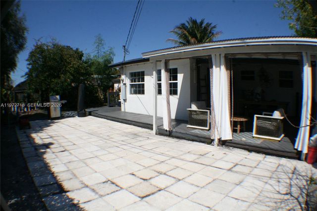 6532 Mayo St, Hollywood, FL 33023