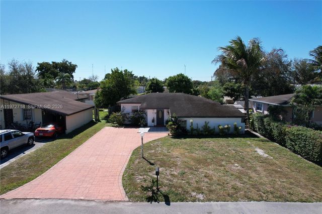 6532 Mayo St, Hollywood, FL 33023