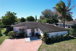 6532 Mayo St, Hollywood, FL 33023