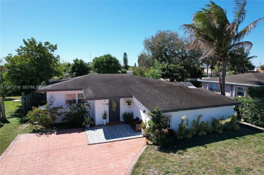 6532 Mayo St, Hollywood, FL 33023