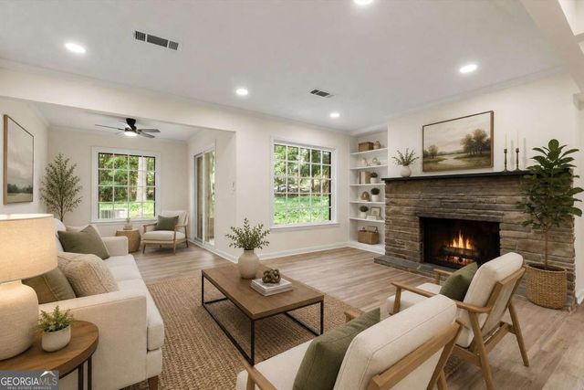 4147 N Gloucester Place, Atlanta, GA 30341