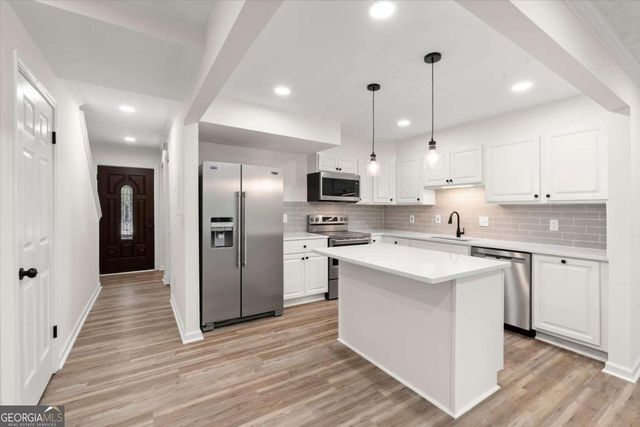 4147 N Gloucester Place, Atlanta, GA 30341