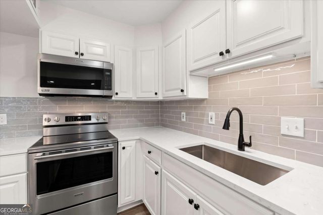 4147 N Gloucester Place, Atlanta, GA 30341