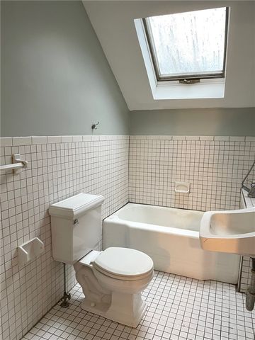 817 Tower Hill Road, North Kingstown, RI 02852