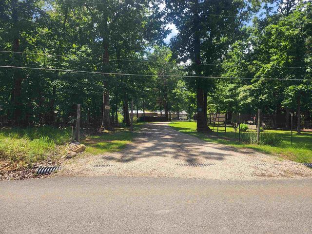 90 Wildwood Drive, Highland, AR 72542