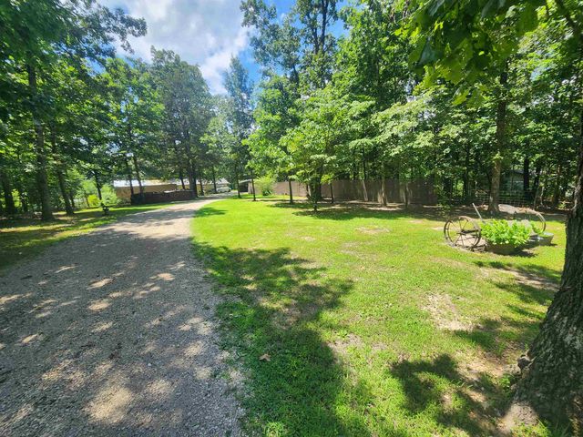 90 Wildwood Drive, Highland, AR 72542