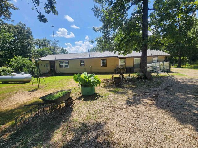 90 Wildwood Drive, Highland, AR 72542