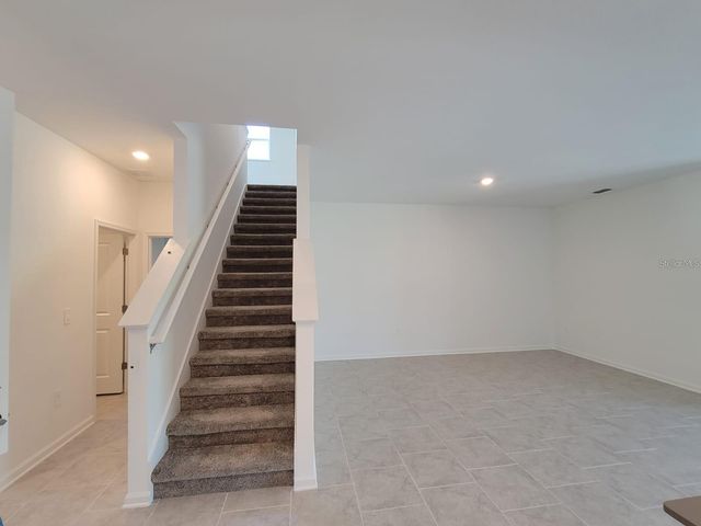 827 HITCH LOOP, St Cloud, FL 34772