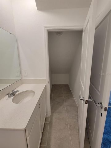 827 HITCH LOOP, St Cloud, FL 34772