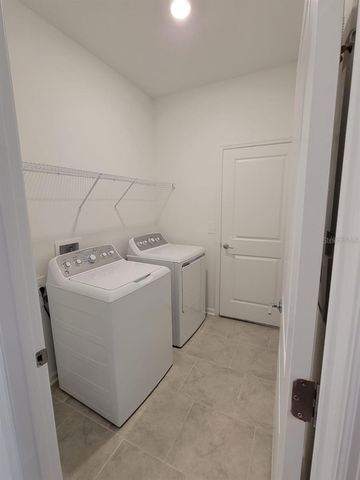 827 HITCH LOOP, St Cloud, FL 34772