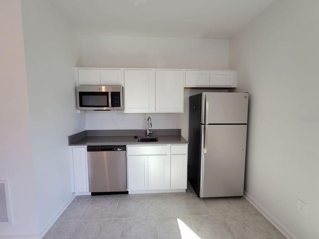 827 HITCH LOOP, St Cloud, FL 34772