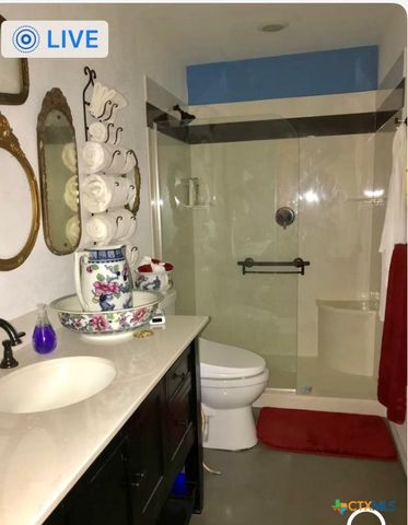 117 E Crockett, Luling, TX 78648
