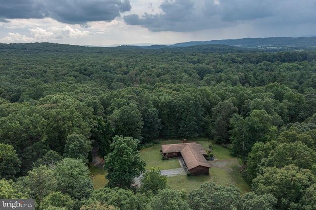 600 HOUTZ LN, Port Matilda, PA 16870