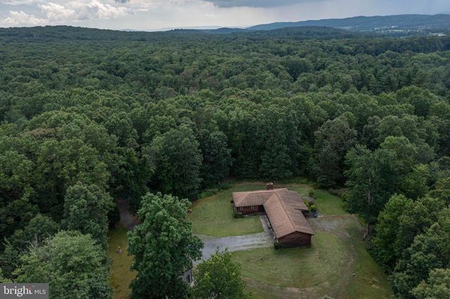 600 HOUTZ LN, Port Matilda, PA 16870