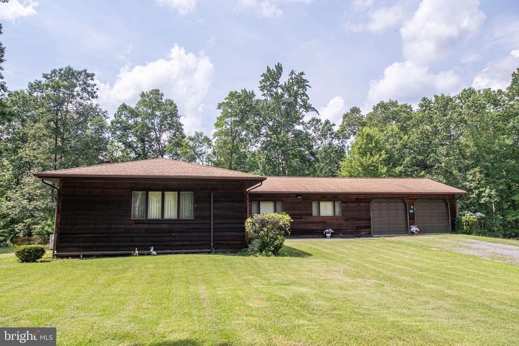 600 HOUTZ LN, Port Matilda, PA 16870