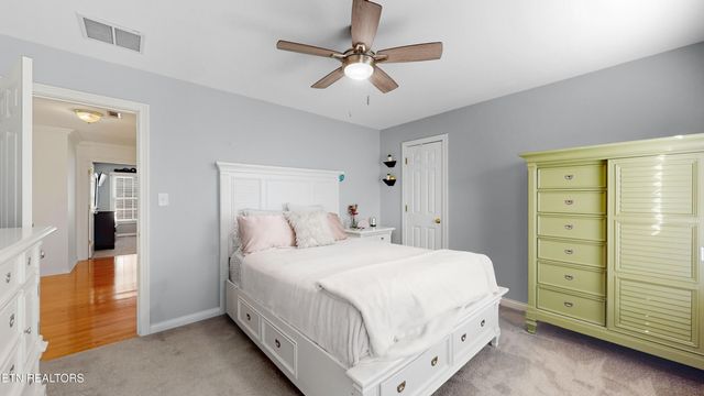 5309 Oak Glade Lane, Knoxville, TN 37918