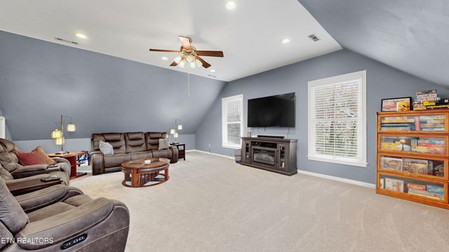 5309 Oak Glade Lane, Knoxville, TN 37918