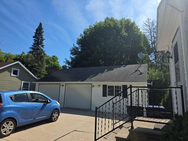 119 Hill COURT, Plymouth, WI 53073