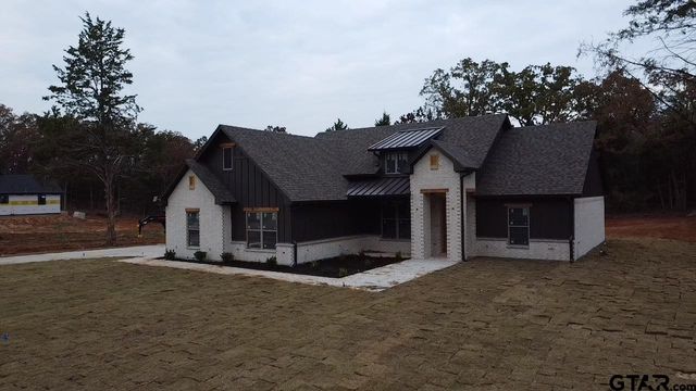 19446 Cedarpark Place, Lindale, TX 75771