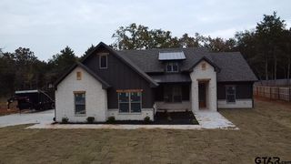 19446 Cedarpark Place, Lindale, TX 75771