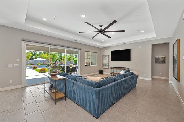 3073 Orange Grove Ter, Lincoln, CA 95648