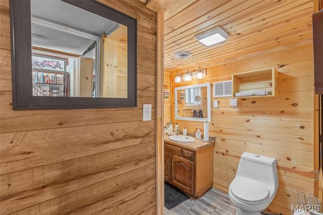7640 Lake Drive, Cedar Hill, MO 63016