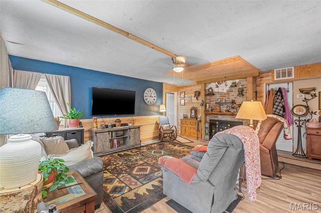 7640 Lake Drive, Cedar Hill, MO 63016