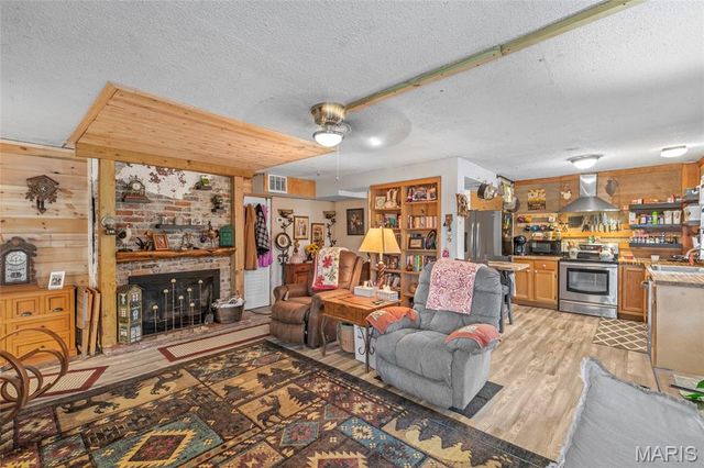 7640 Lake Drive, Cedar Hill, MO 63016
