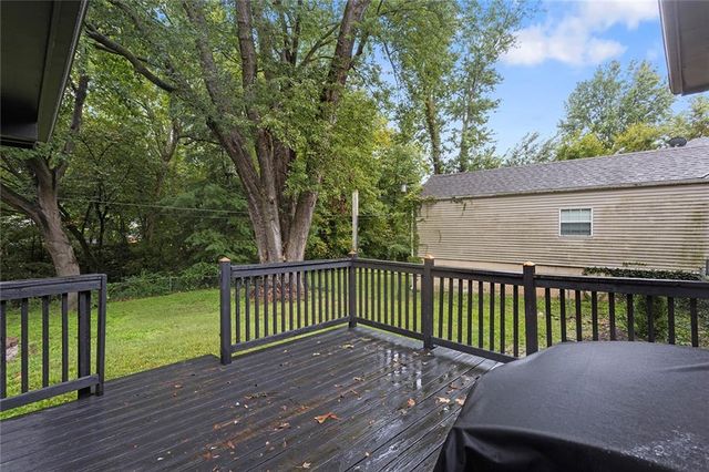 417 Melrose Street, Liberty, MO 64068