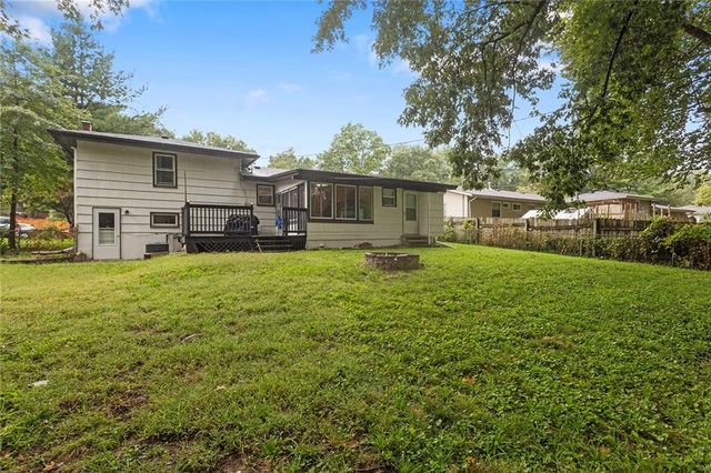 417 Melrose Street, Liberty, MO 64068