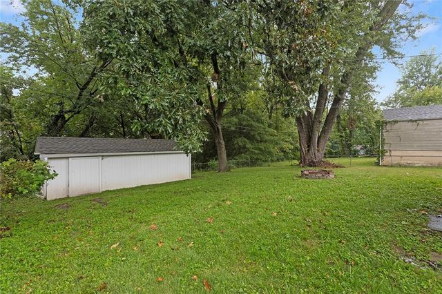 417 Melrose Street, Liberty, MO 64068