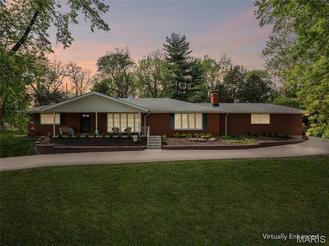 9 Lochhaven Lane, Ballwin, MO 63021
