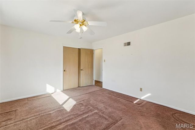 9 Lochhaven Lane, Ballwin, MO 63021