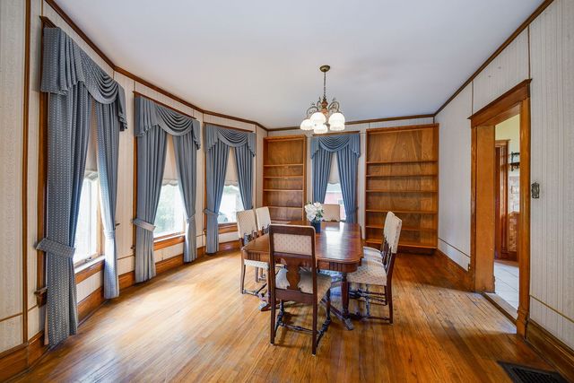 3502 Rosemear Avenue, Brookfield, IL 60513