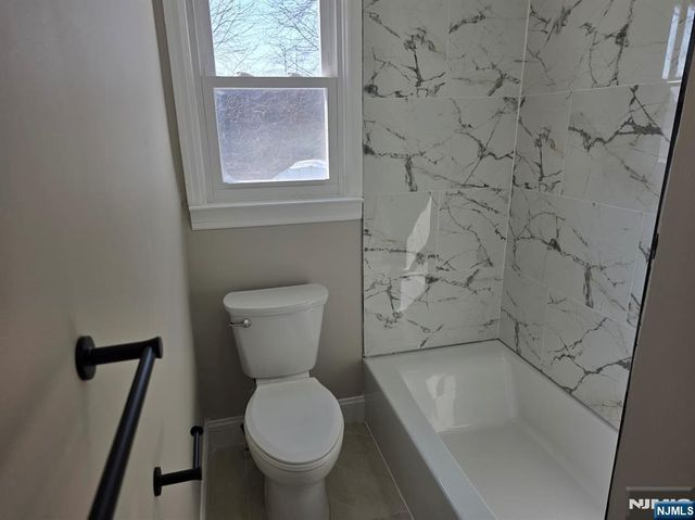 351 Woodcrest Place, Saddle Brook, NJ 07663